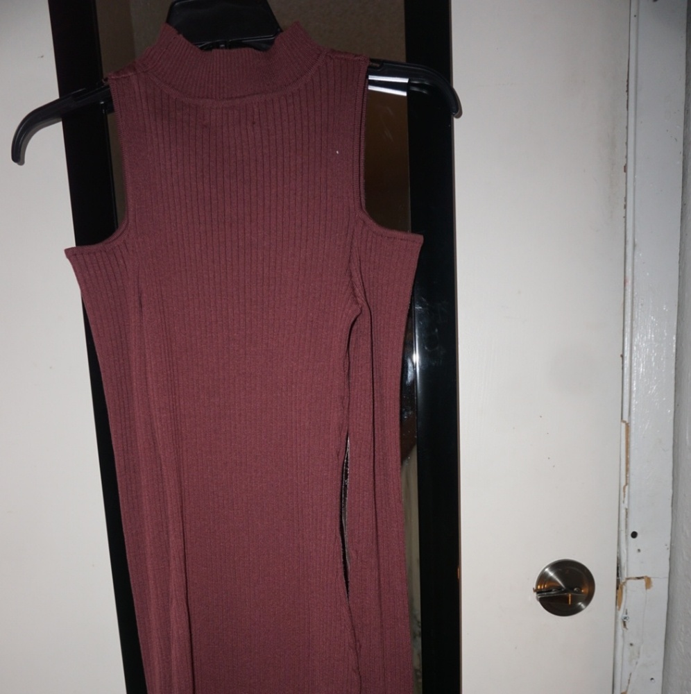 Cold shoulder sweater dress mini